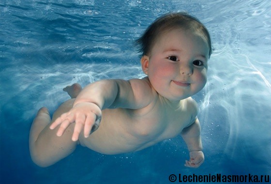 купание ребенка при насморке